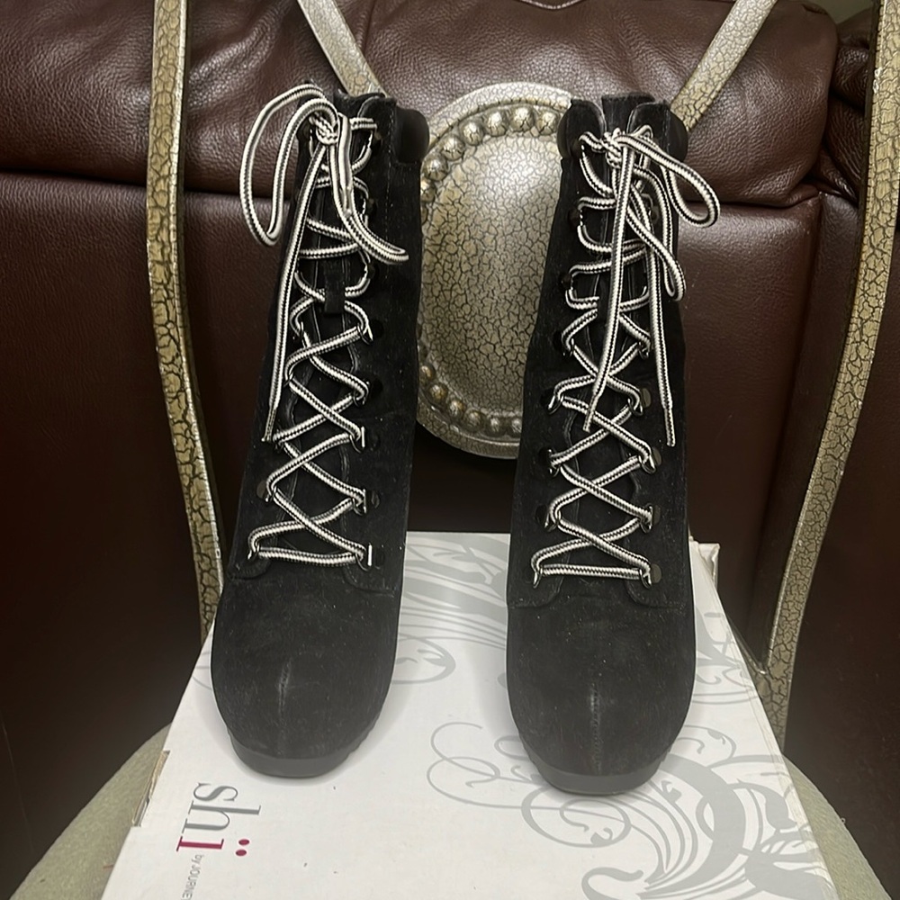 Heeled work booties